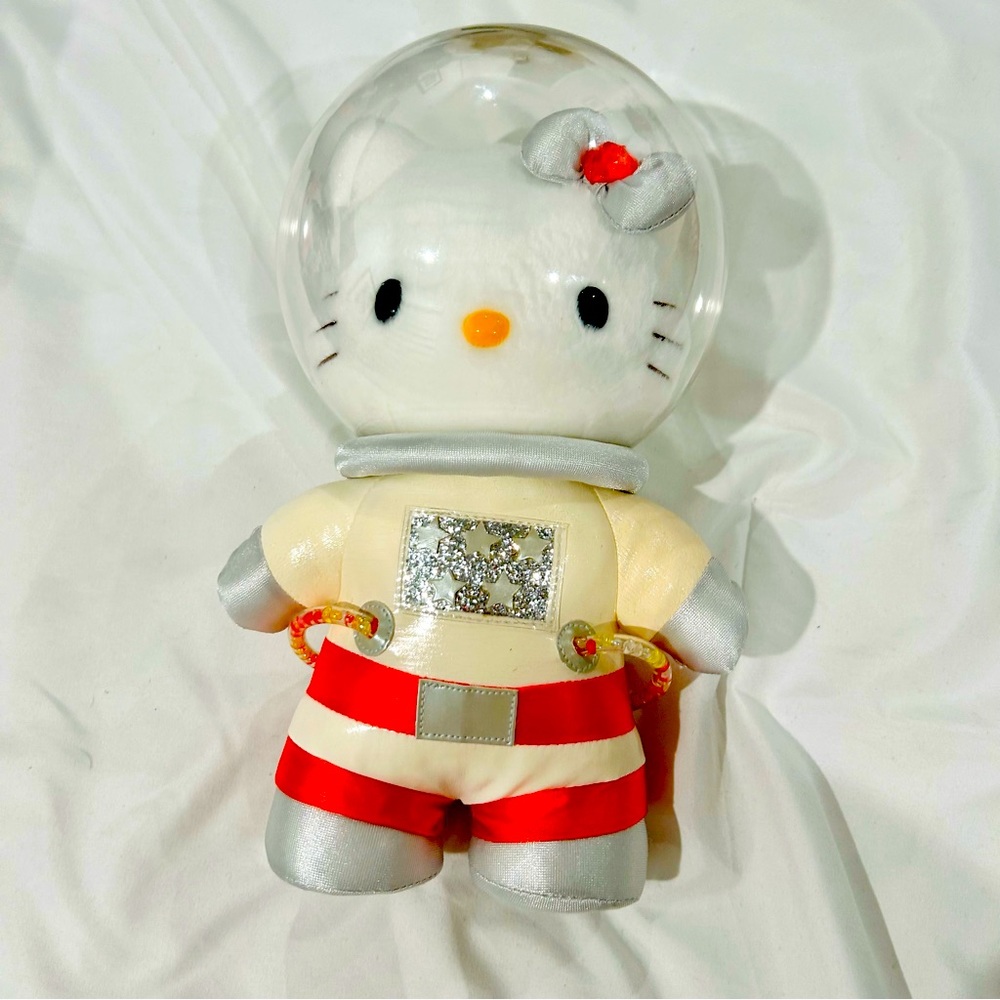 Hello kitty astronaut plushie from Japan